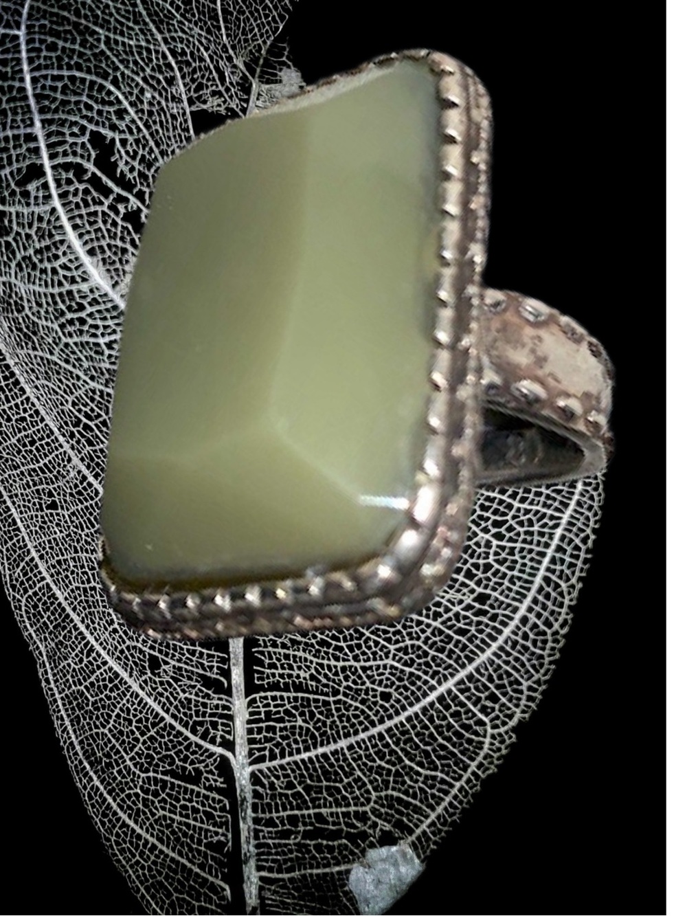 Antiqued Jade & Silver Ornamental Statement Ring size 8/8.5” Victorian Style - Picture 7 of 12